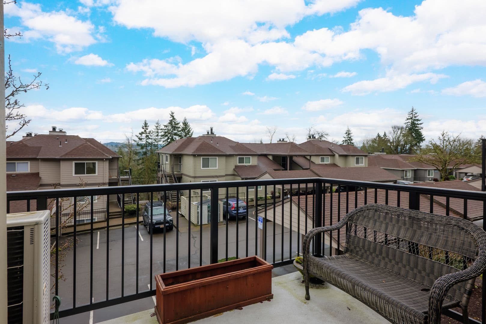 West Linn House: 6301 White Tail Dr Apt 51