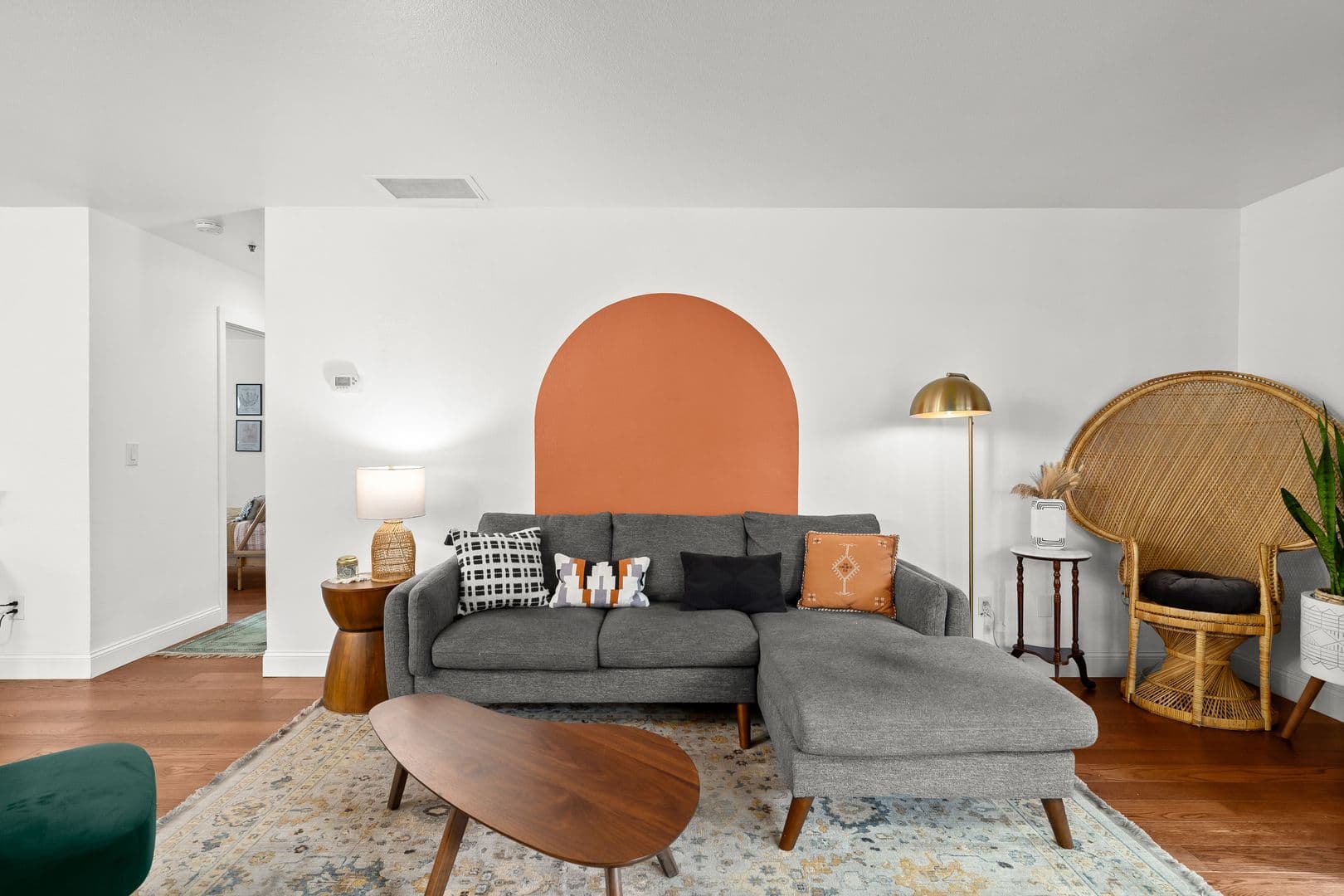 Portland Condo: 730 NW Naito Pkwy Apt E7