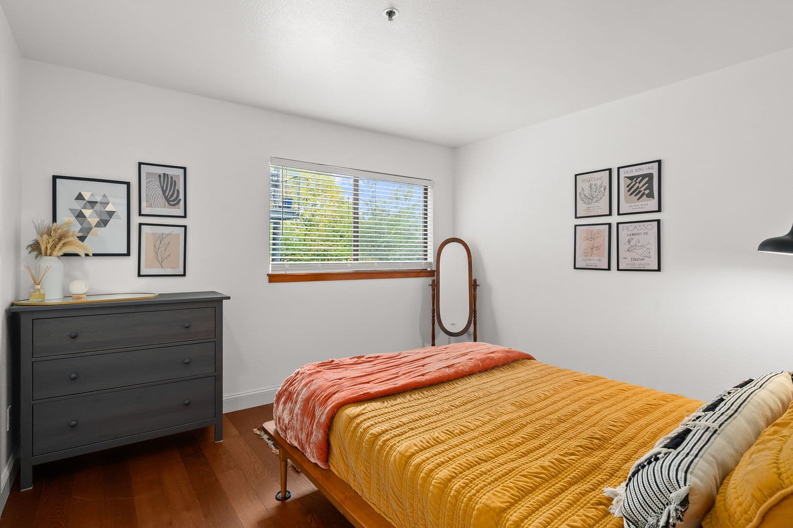 Portland Condo: 730 NW Naito Pkwy Apt E7