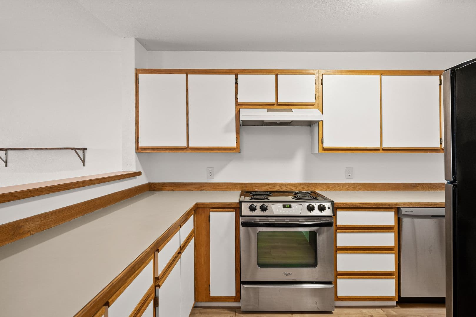 West Linn House: 6301 White Tail Dr Apt 51