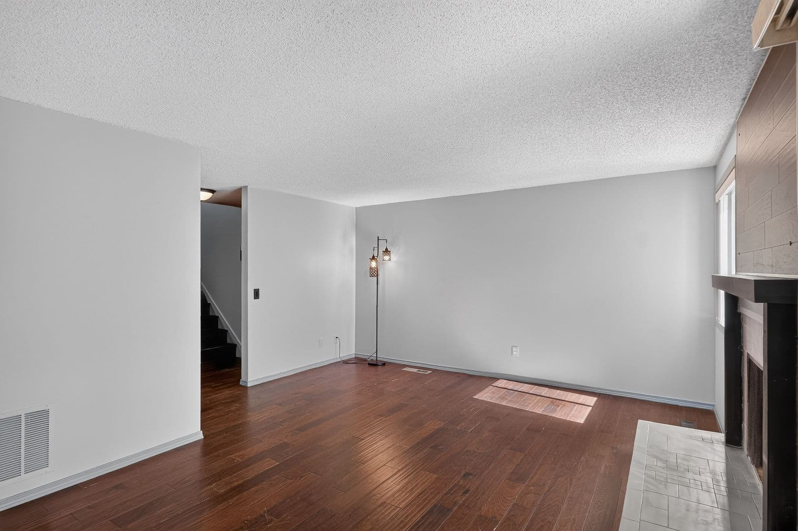 Beaverton Townhome: 5751 SW 204th Place