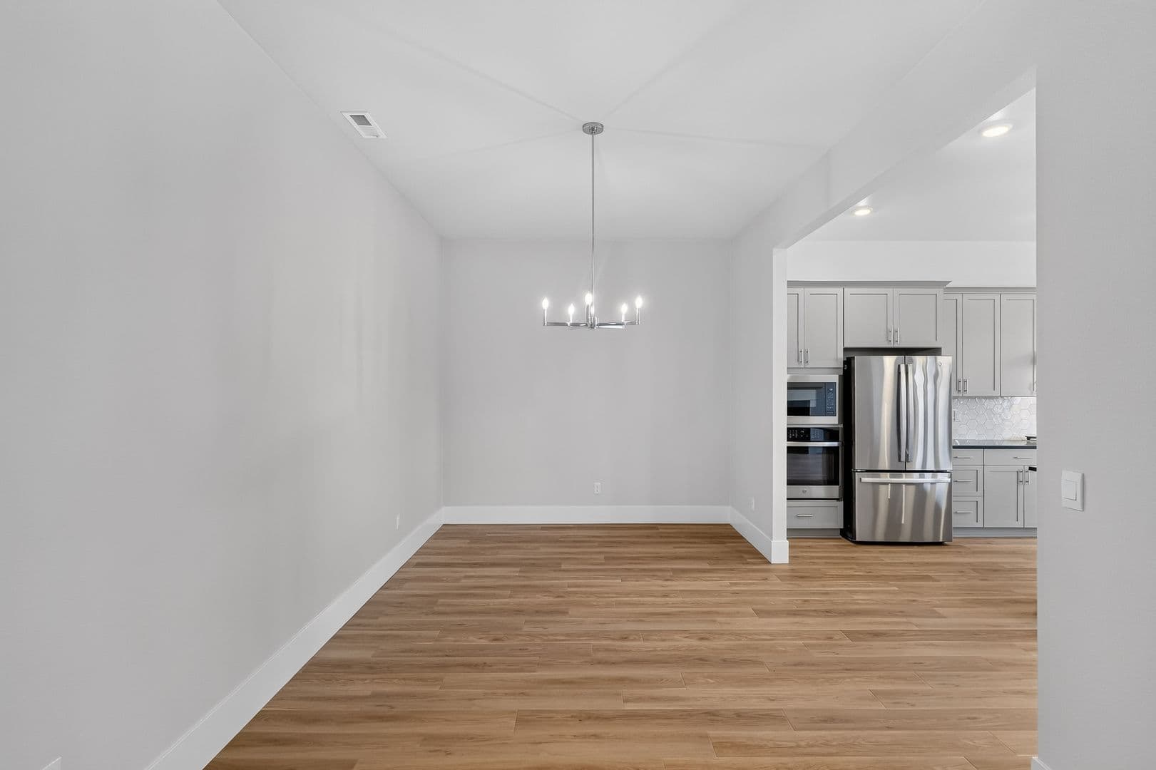 Beaverton House: 11810 SW 182nd Ave
