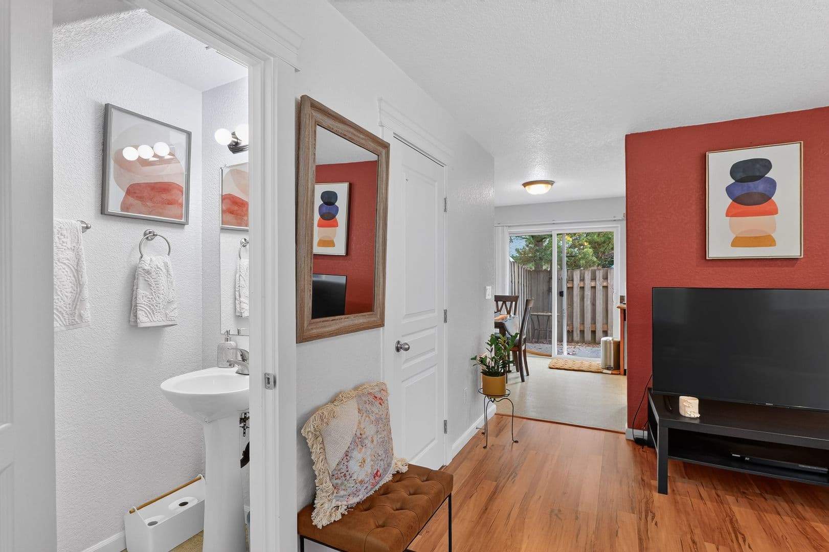 Portland Condo: 719 SE 148th Ave, Unit #A