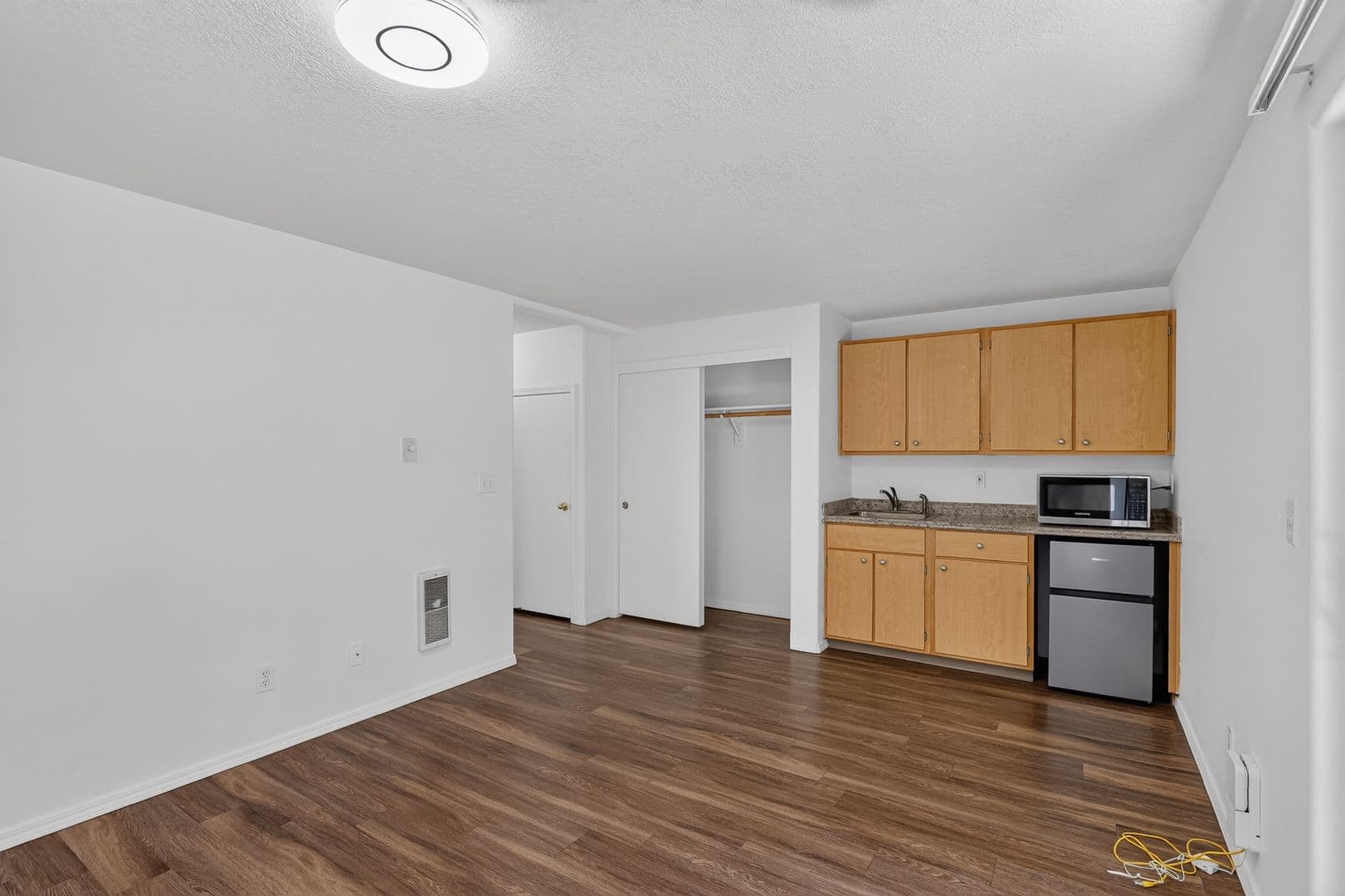 Beaverton Townhome: 4223 SW 159th Ave, unit #A