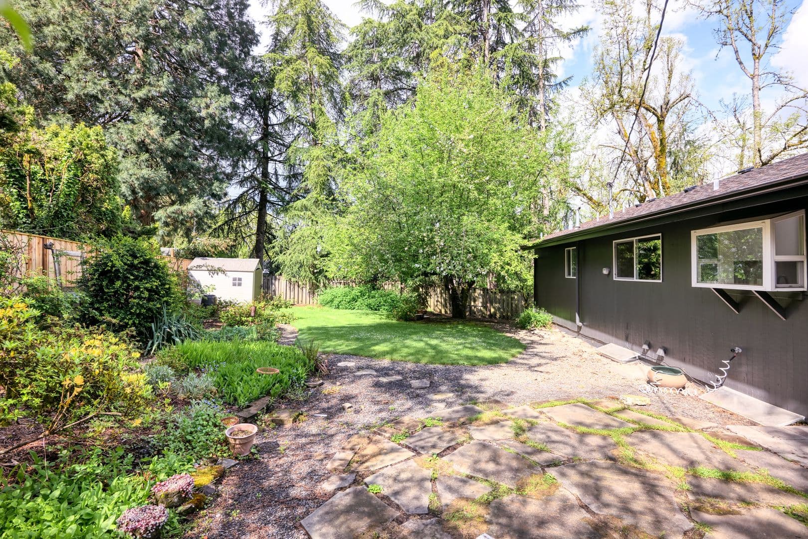 Lake Oswego House: 1698 Aspen St