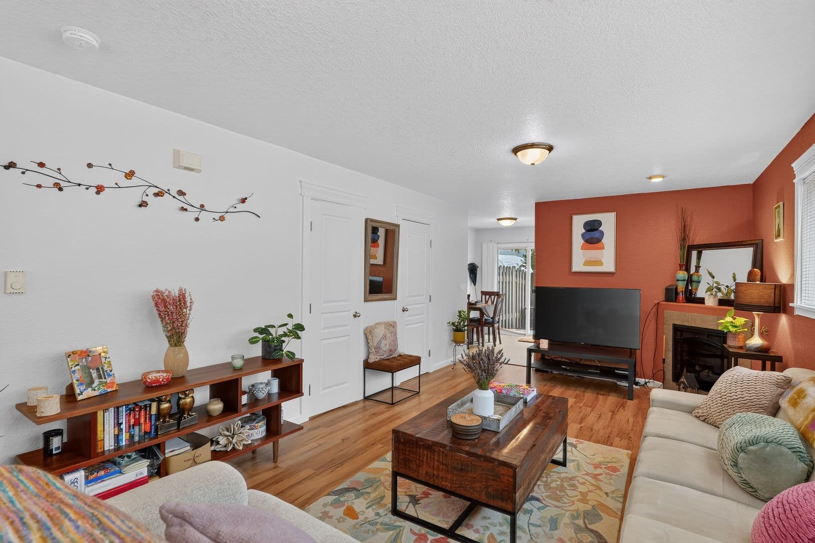 Portland Condo: 719 SE 148th Ave, Unit #A