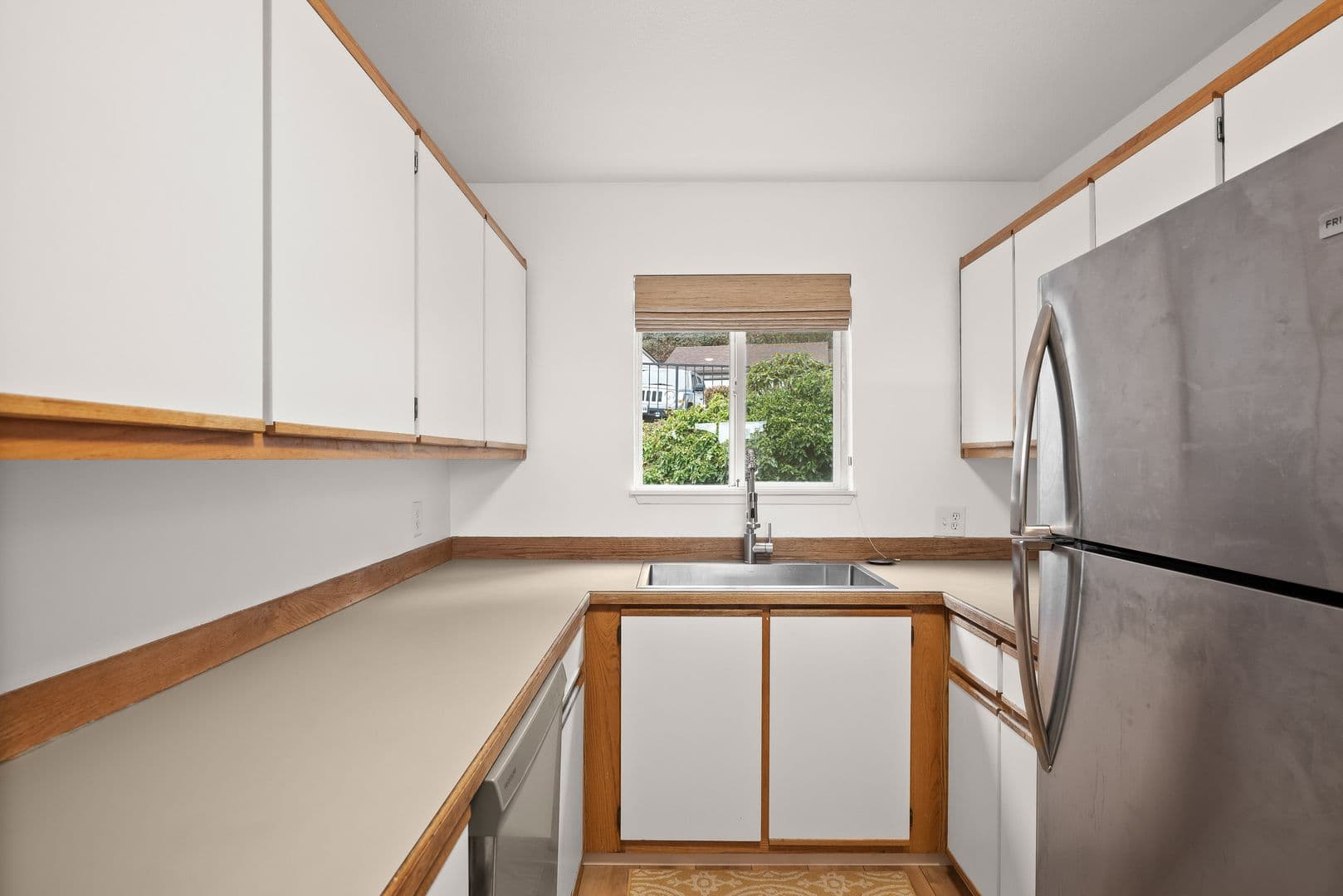 West Linn House: 6301 White Tail Dr Apt 51