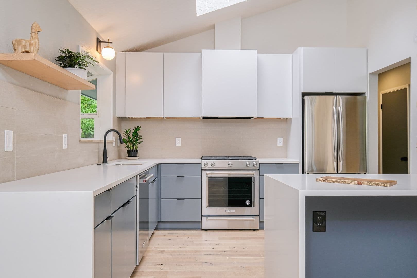 Lake Oswego House: 1698 Aspen St