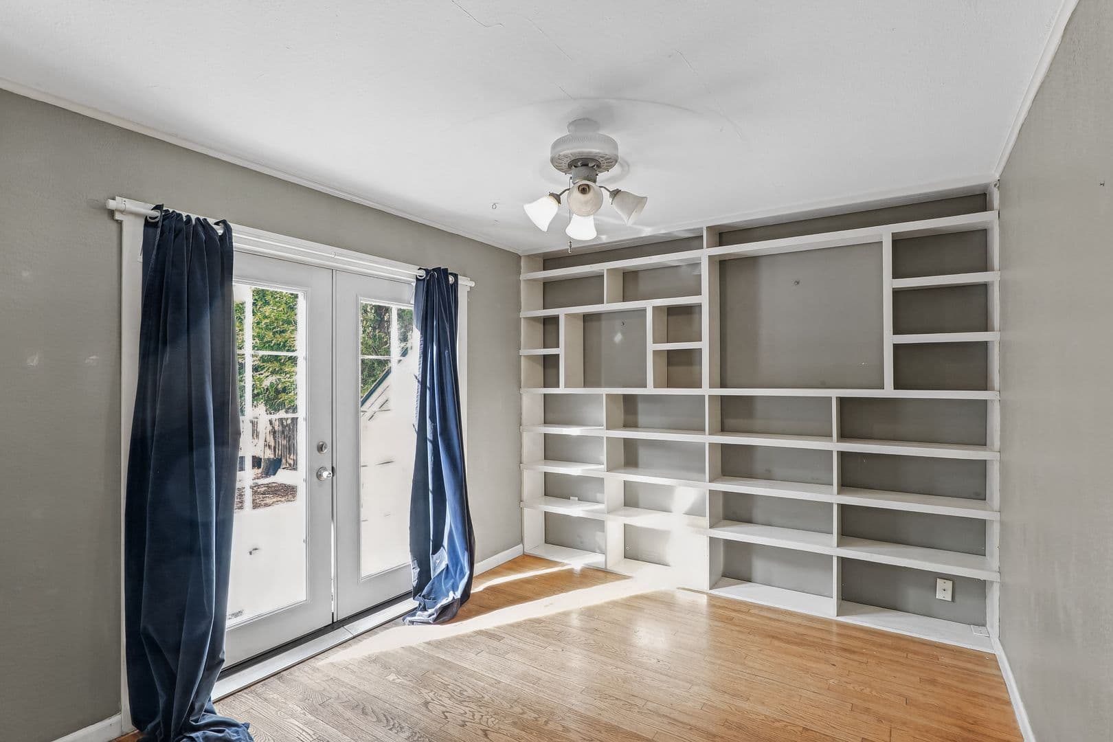 Portland House: 8213 N. Peninsular Avenue