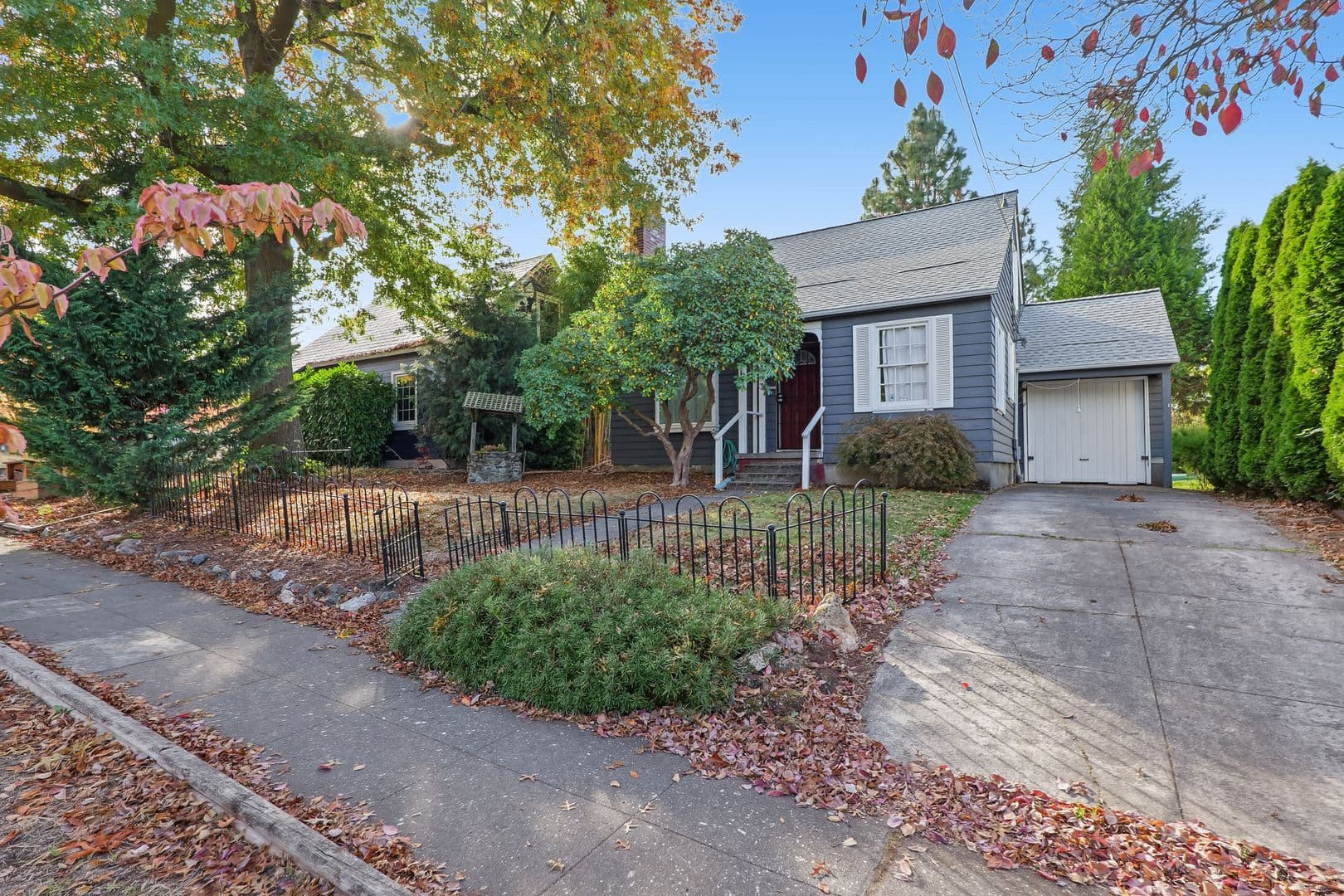 Portland House: 8213 N. Peninsular Avenue