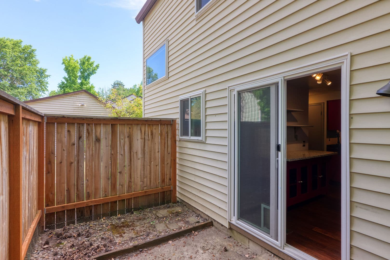 Beaverton Townhome: 5751 SW 204th Place