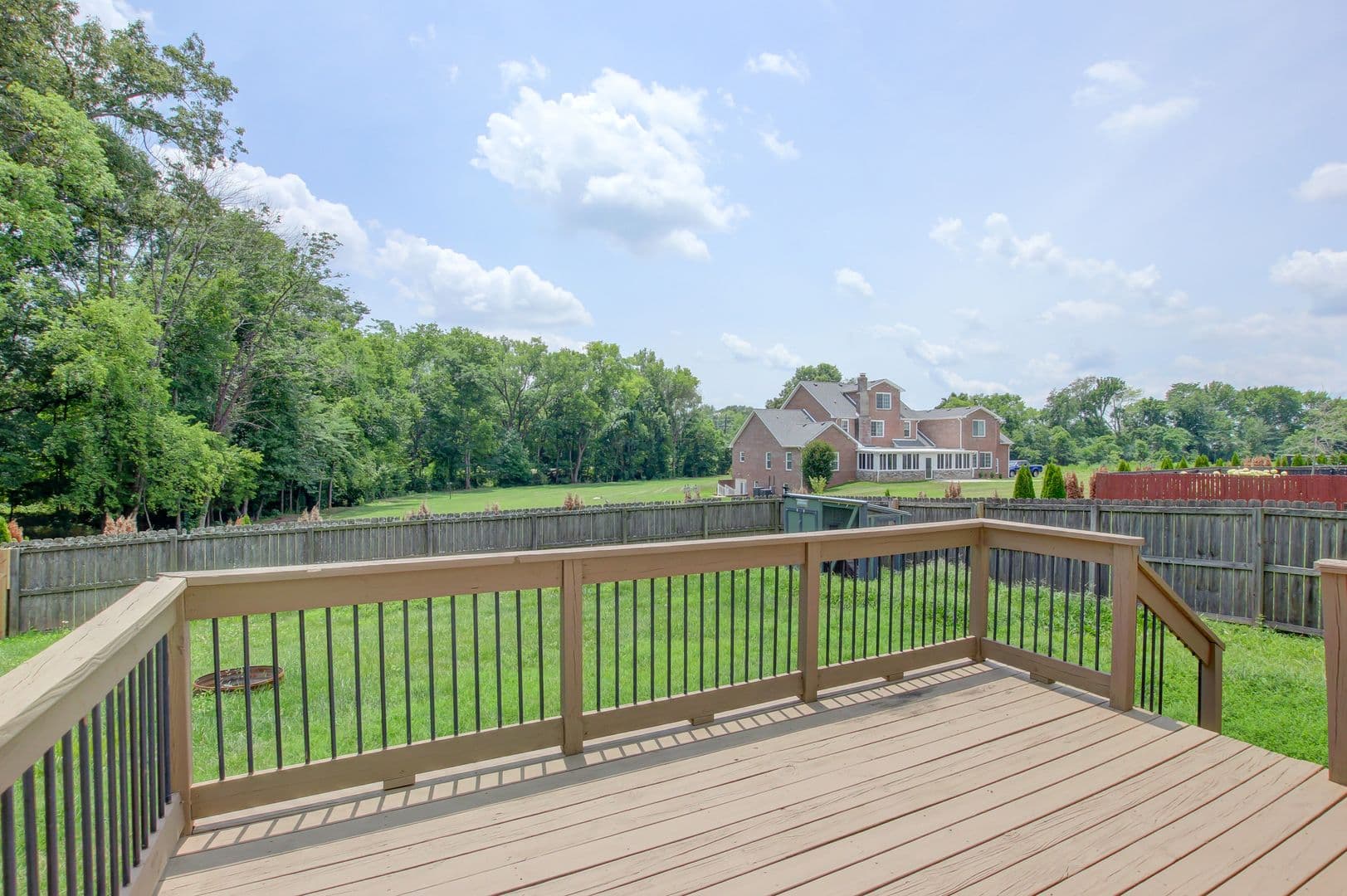 Clarksville House: 716 Cavalier Drive