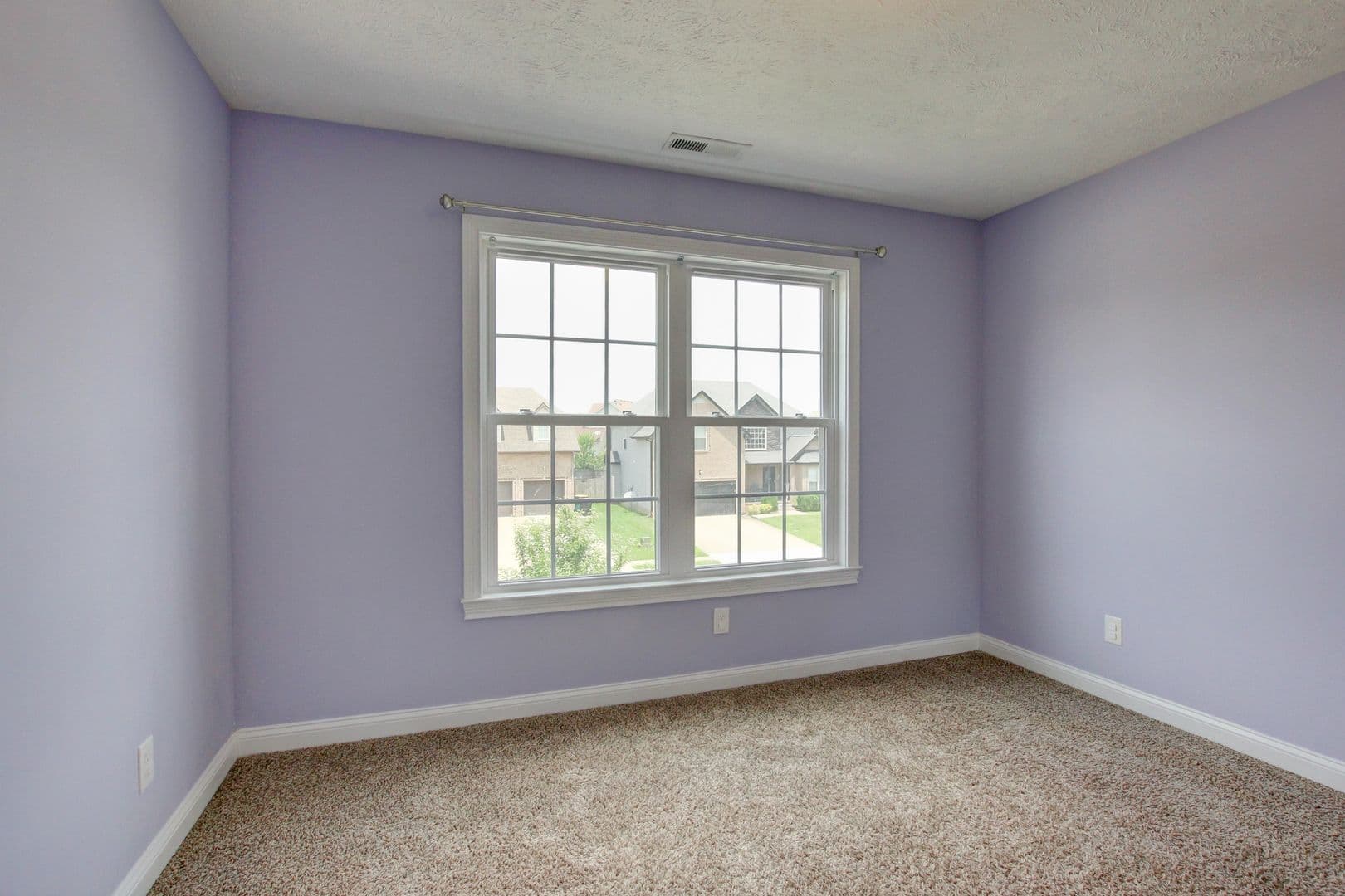 Clarksville House: 716 Cavalier Drive