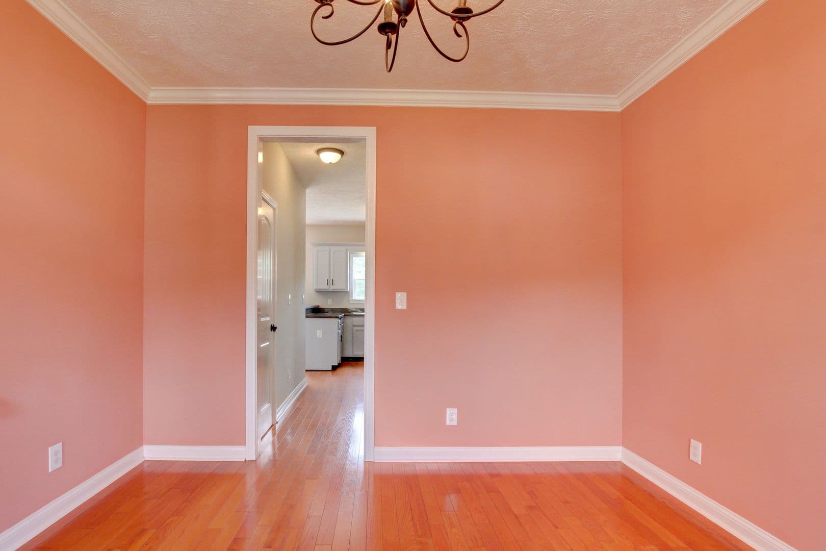 Clarksville House: 716 Cavalier Drive