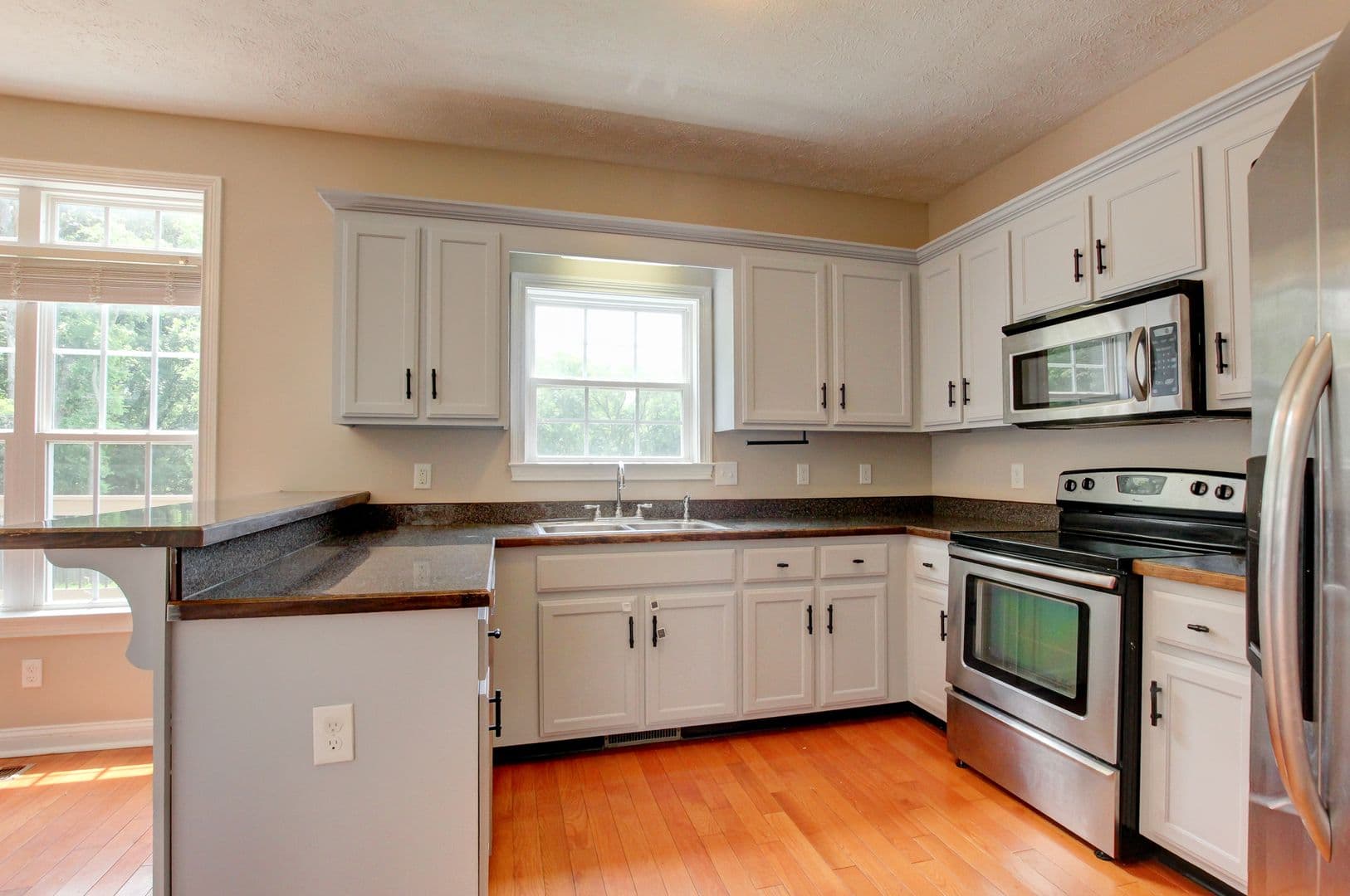 Clarksville House: 716 Cavalier Drive