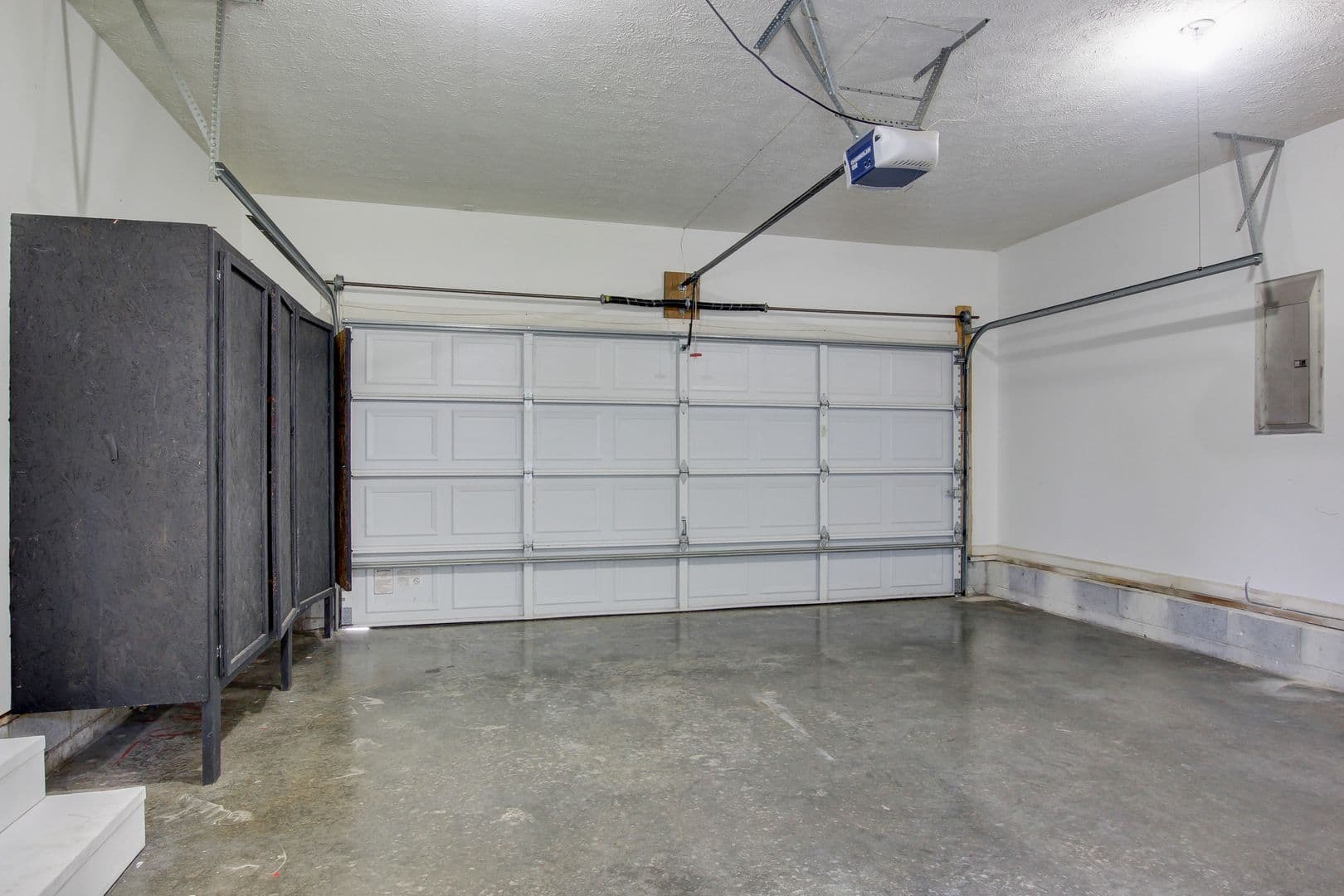 Clarksville House: 180 Kings Deer Drive