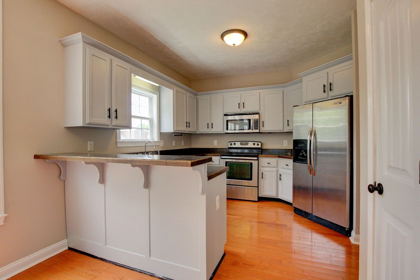 Clarksville House: 716 Cavalier Drive