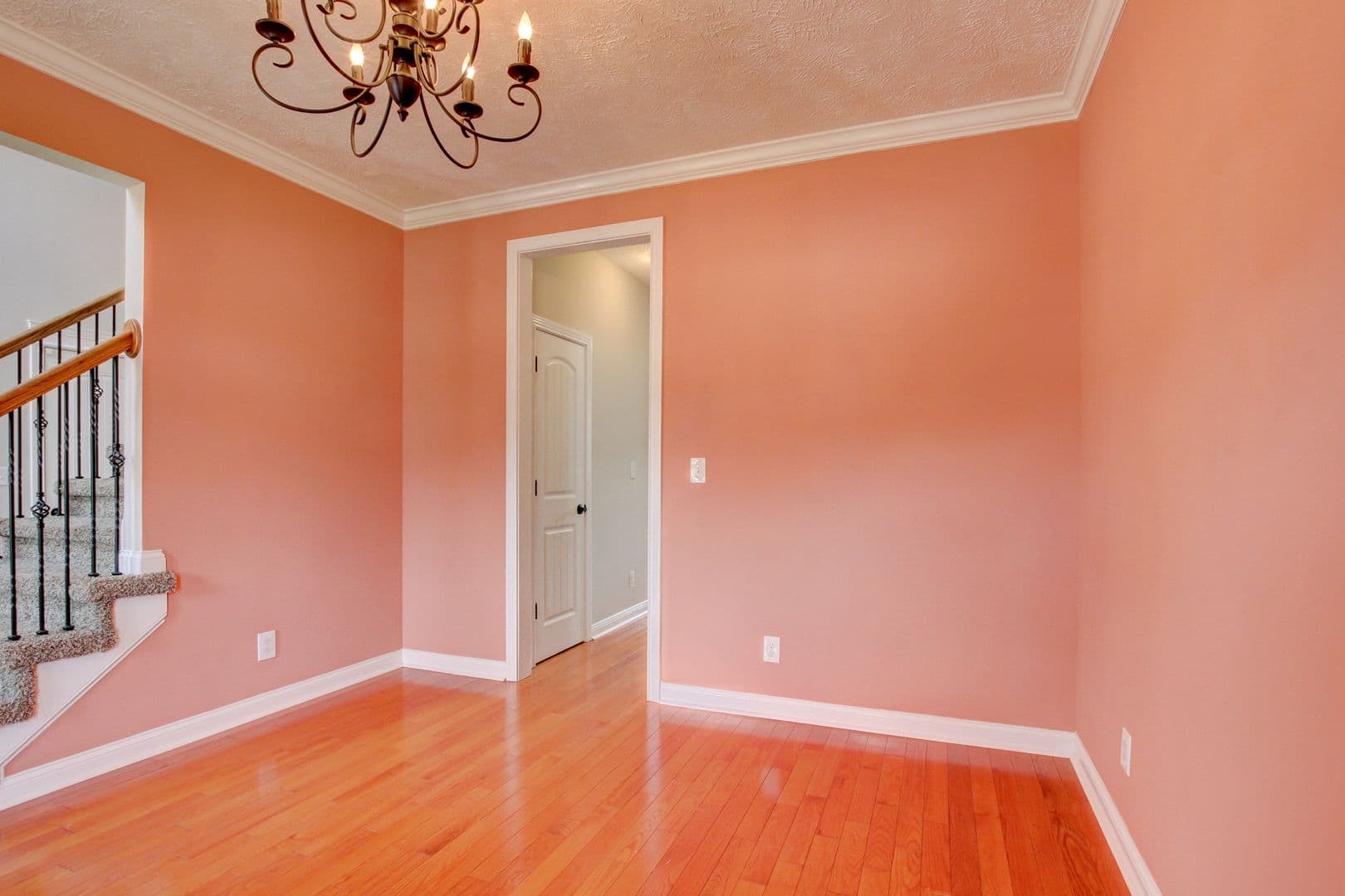 Clarksville House: 716 Cavalier Drive