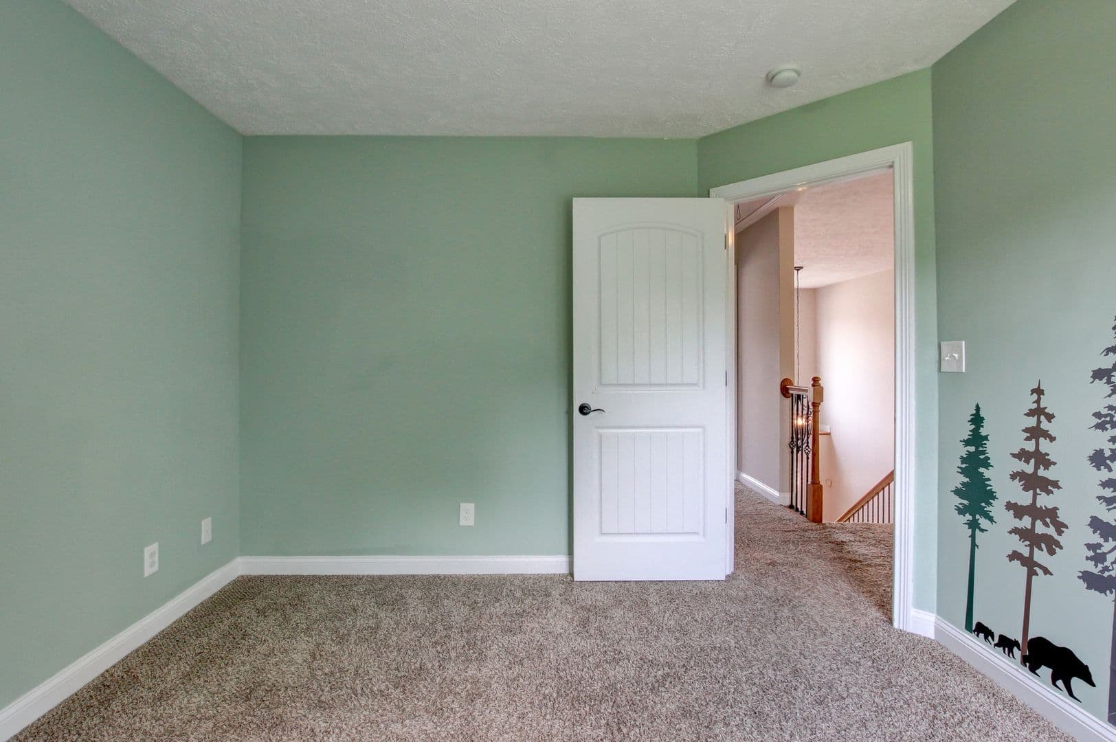 Clarksville House: 716 Cavalier Drive