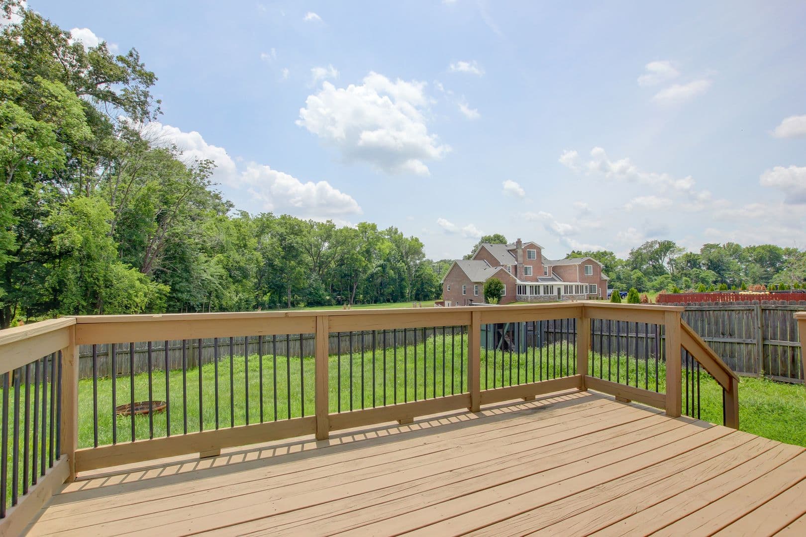 Clarksville House: 716 Cavalier Drive