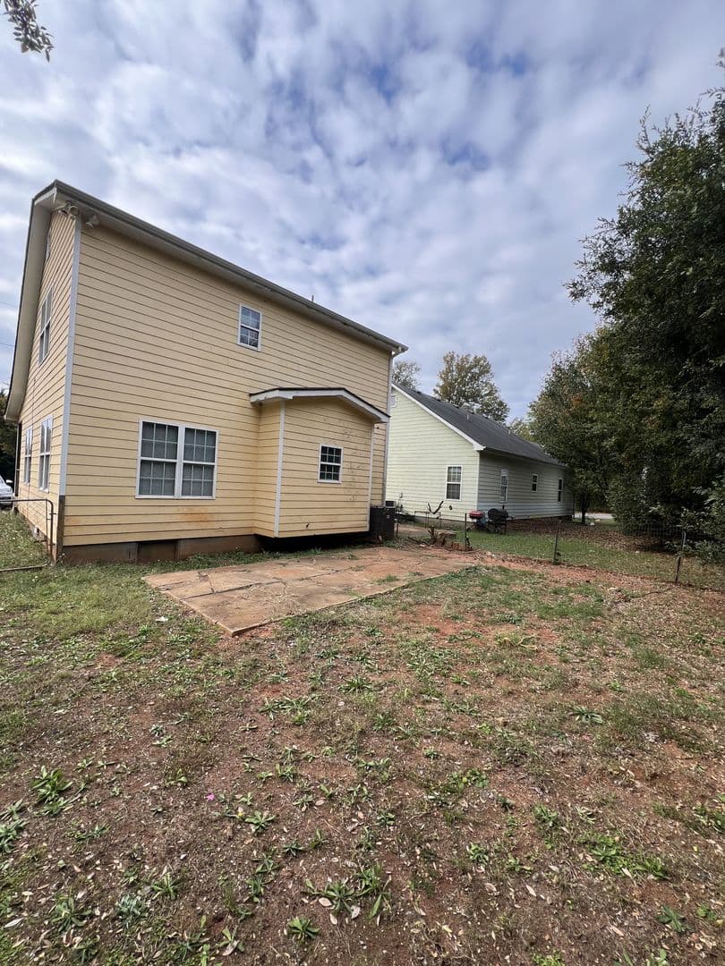Athens Apartment: 390 Hawthorne Extension