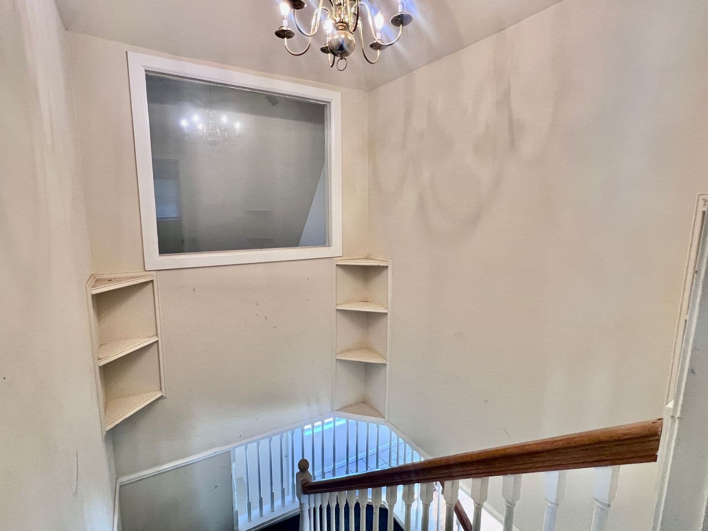 Athens House: 112 Cherry Lane