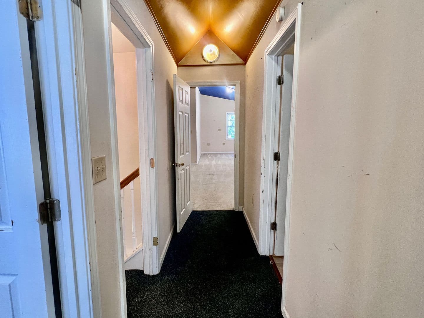 Athens House: 112 Cherry Lane