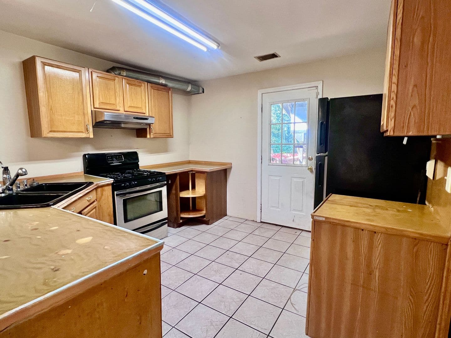 Athens House: 112 Cherry Lane