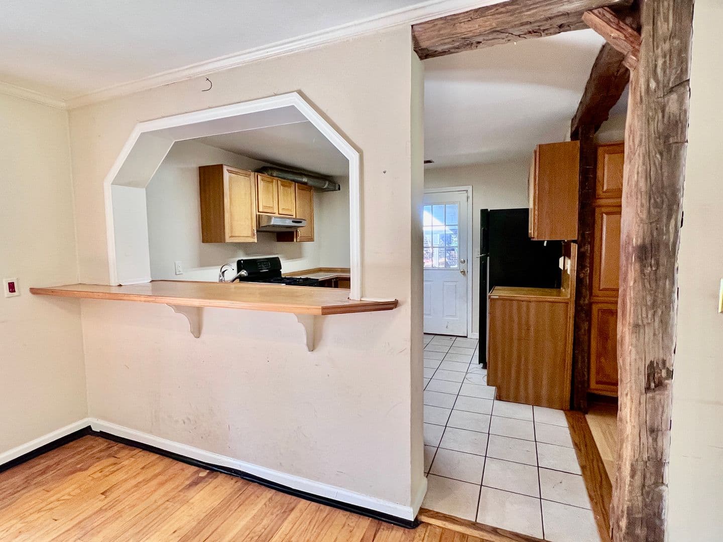 Athens House: 112 Cherry Lane