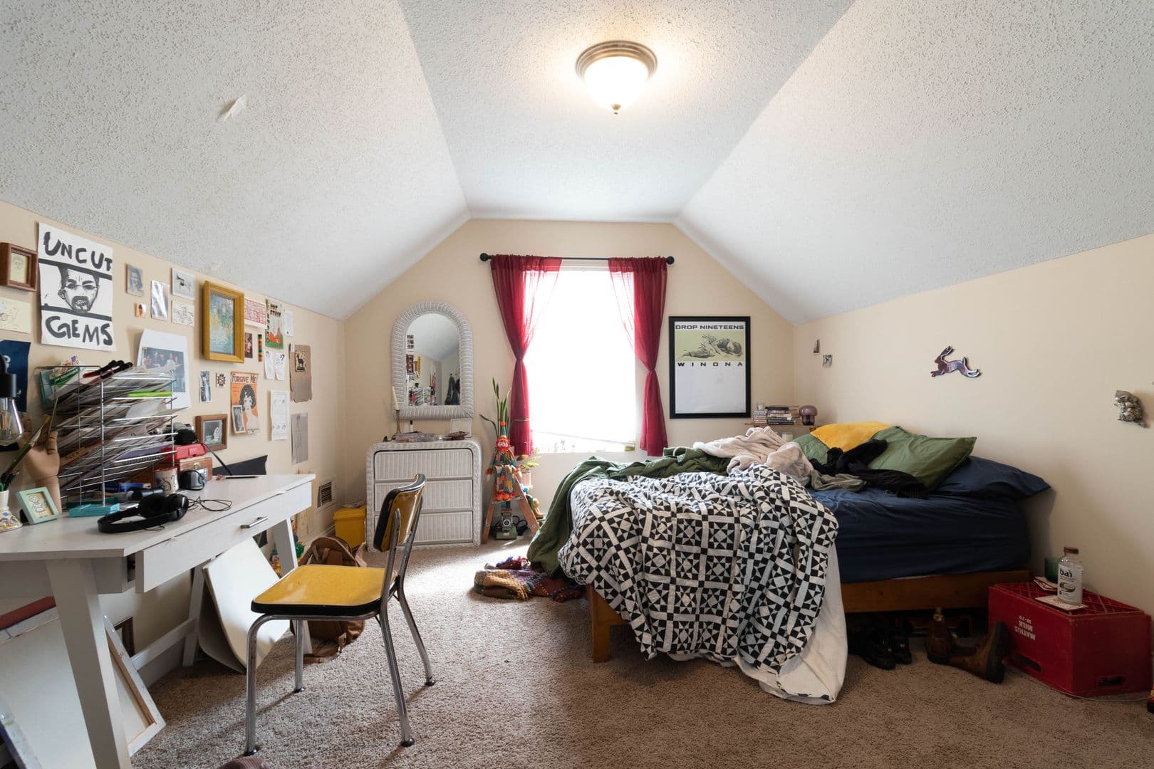Athens House: 162 Herring Street