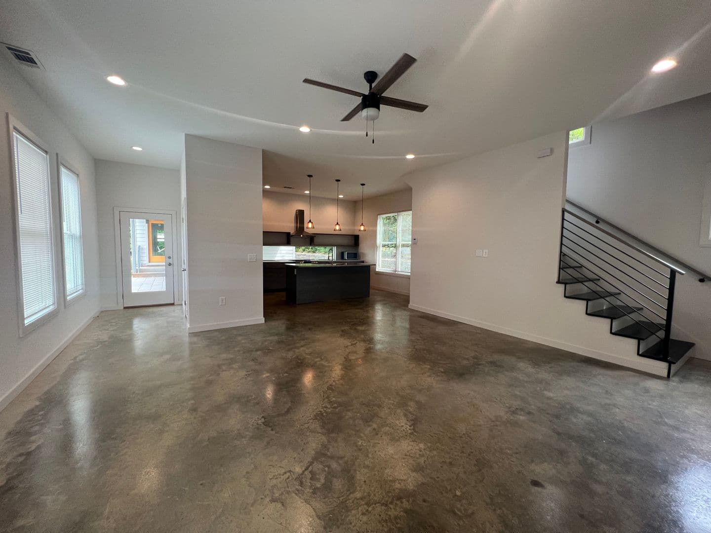Athens Apartment: 213-221 North Avenue