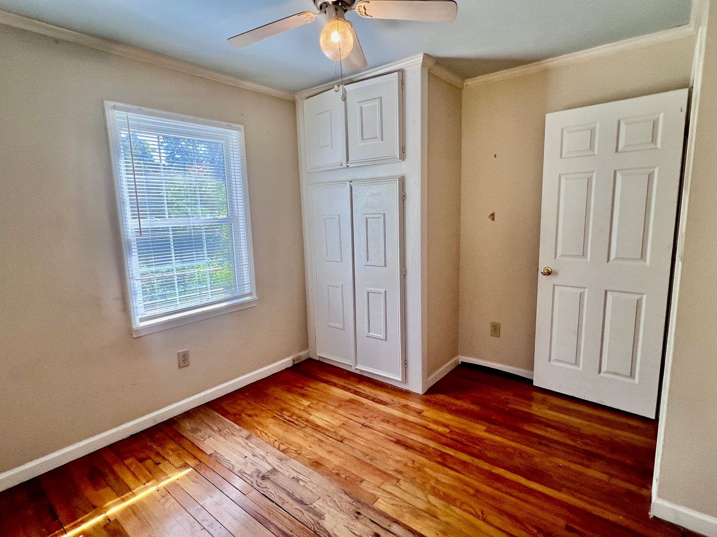Athens House: 112 Cherry Lane