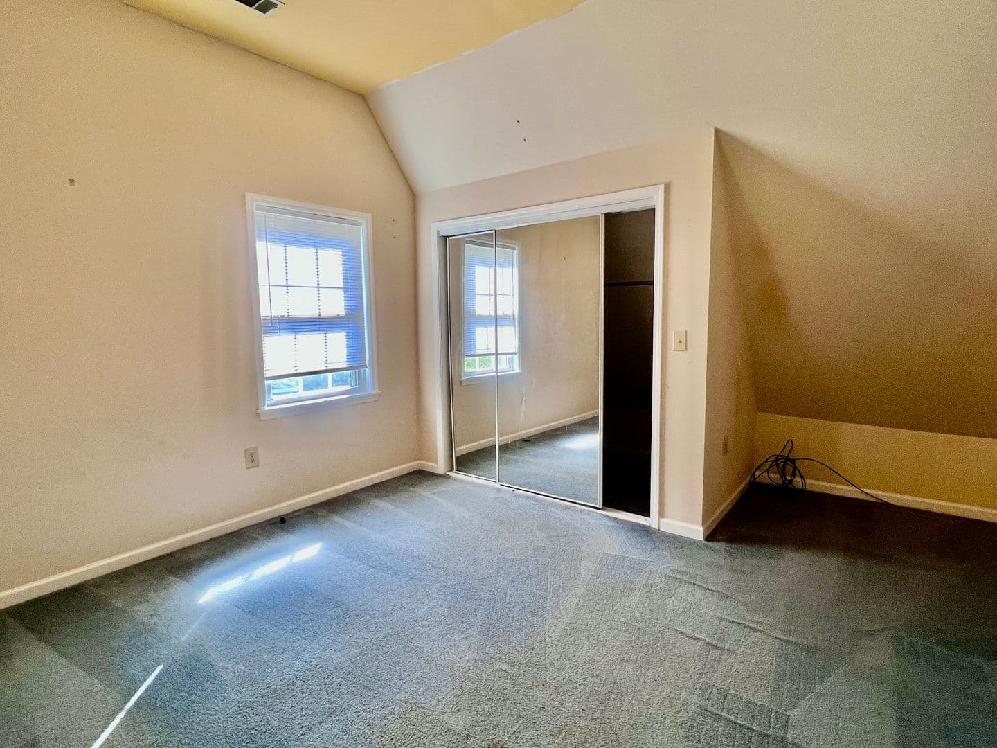 Athens House: 112 Cherry Lane