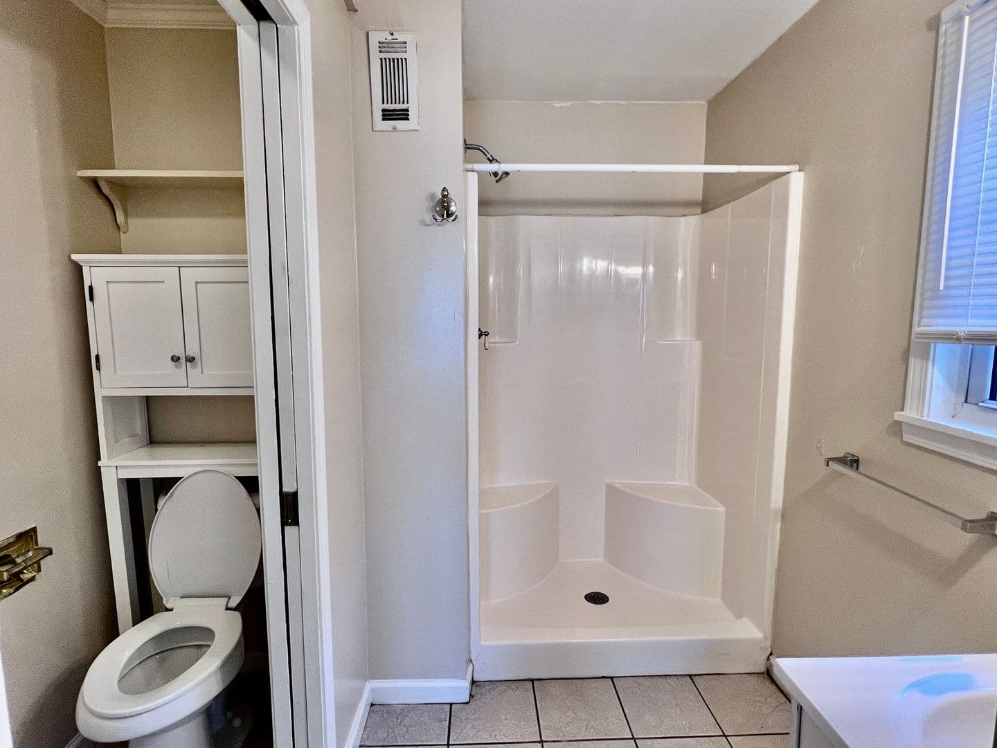 Athens House: 112 Cherry Lane