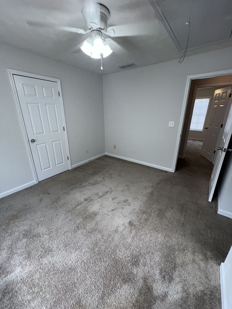 Athens Apartment: 390 Hawthorne Extension