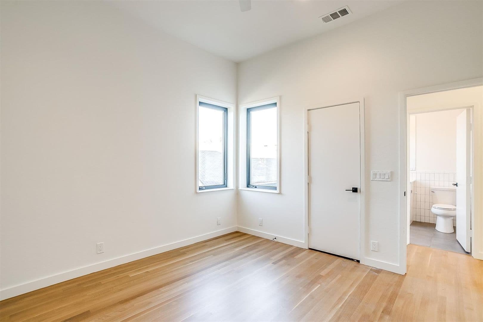 Fort Worth Townhome: 444 W. Morphy St