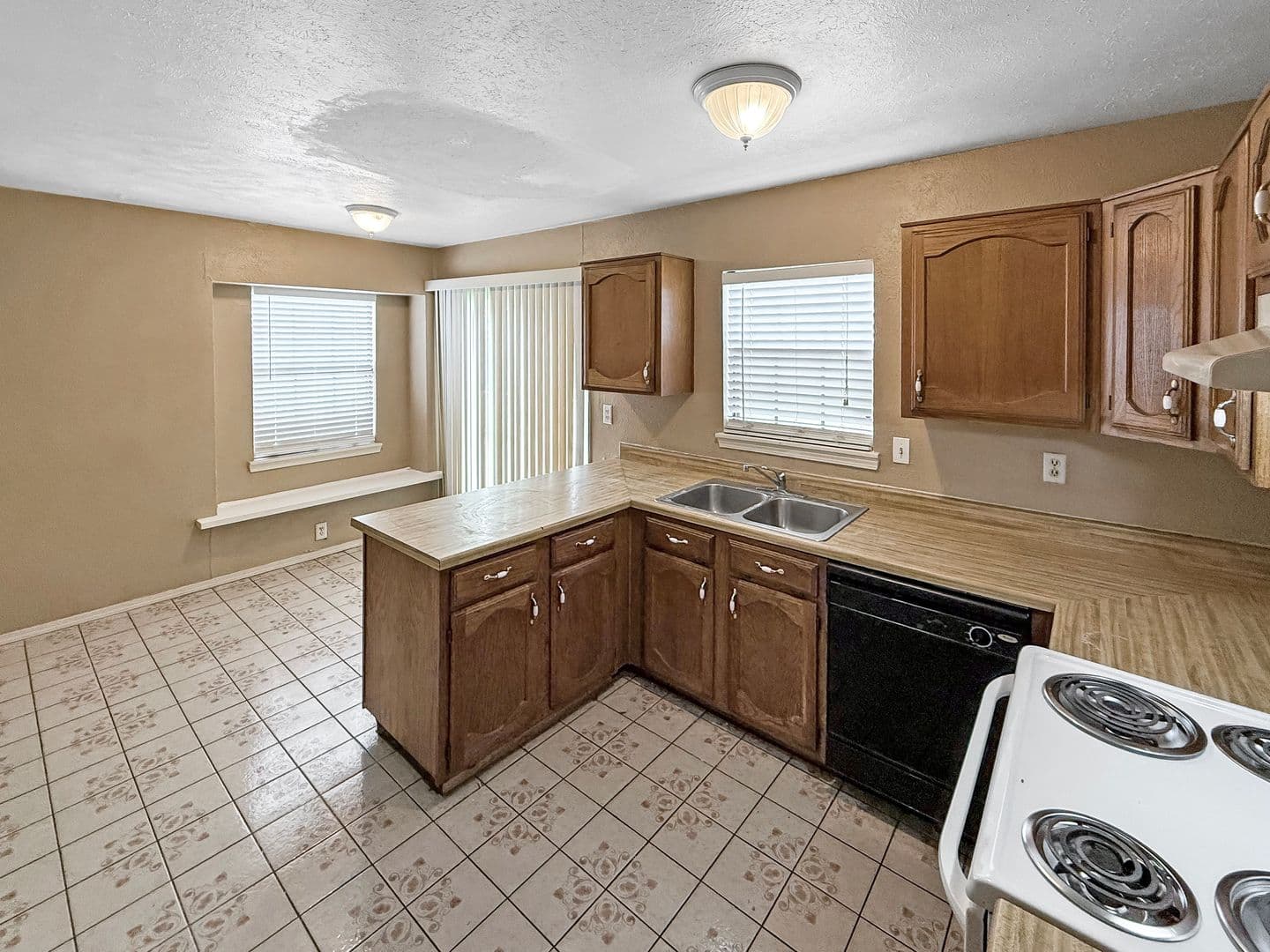 Ft. Worth House: 3304 Forest Creek Dr.
