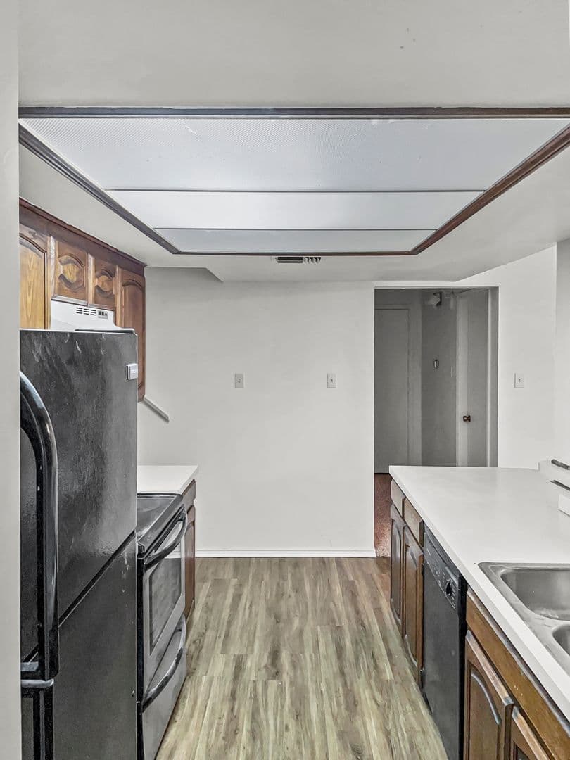 Arlington House: 4100 Green Acres Cir