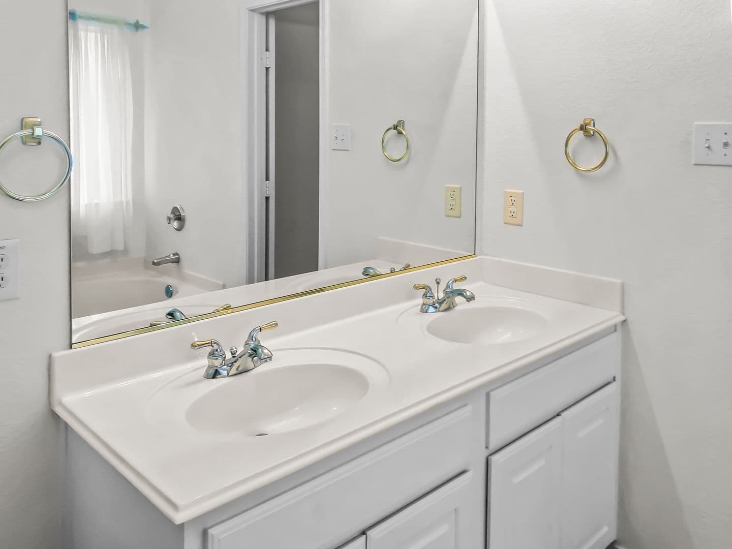 Fort Worth House: 1412 Pheasant Run Trail