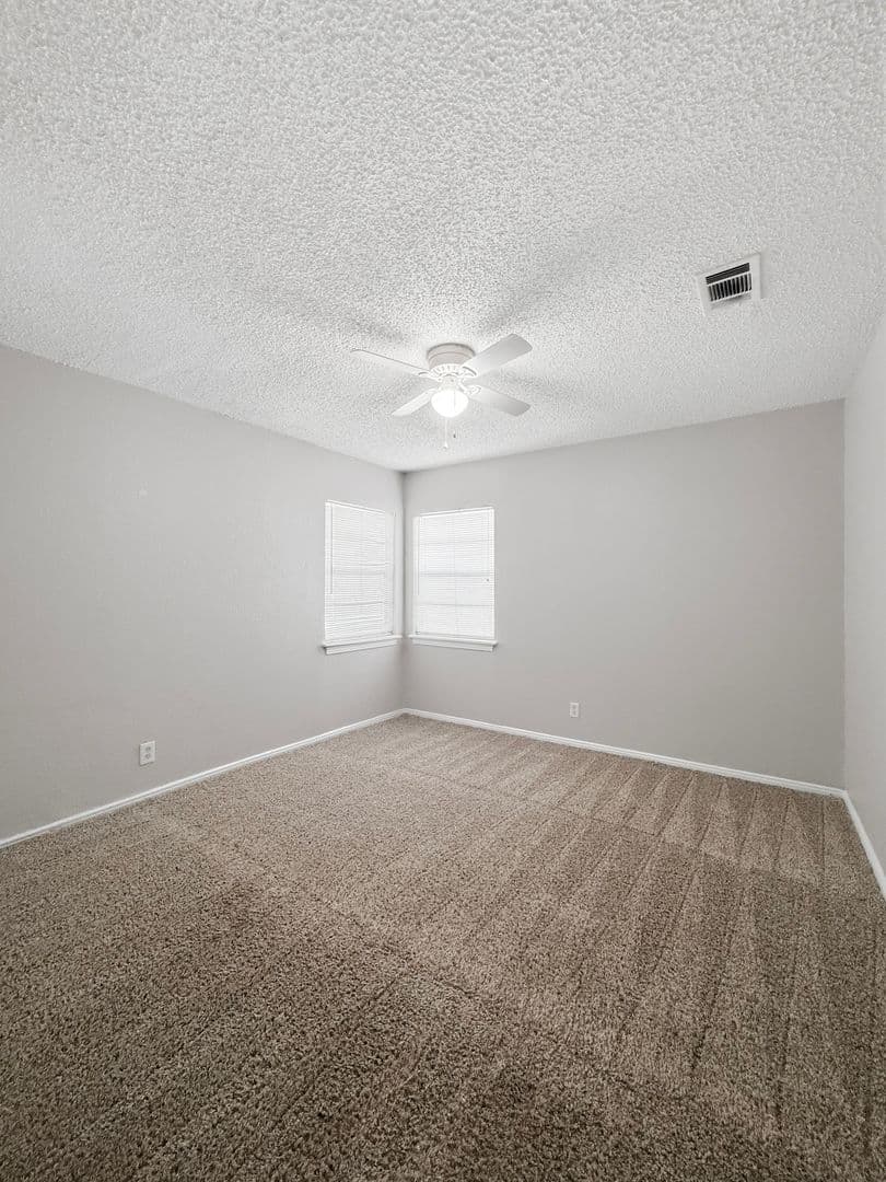 Fort Worth House: 3520 Western Ave