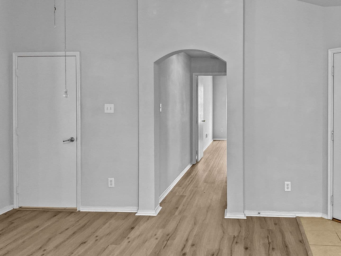 Fort Worth House: 6521 Regina Dr