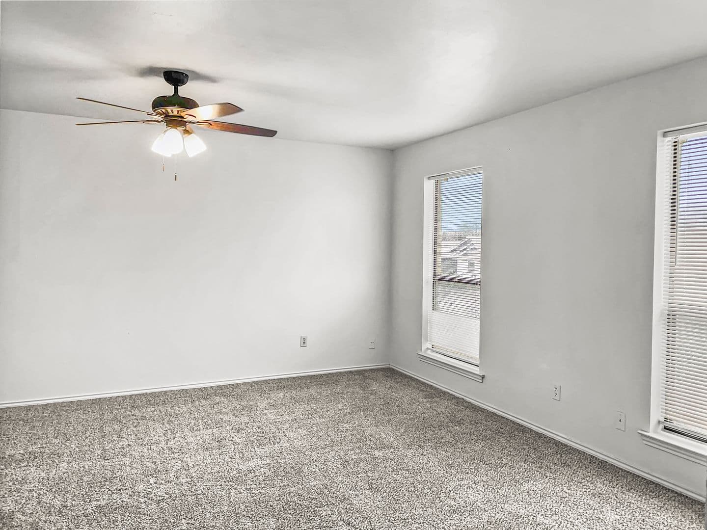 Arlington House: 4100 Green Acres Cir