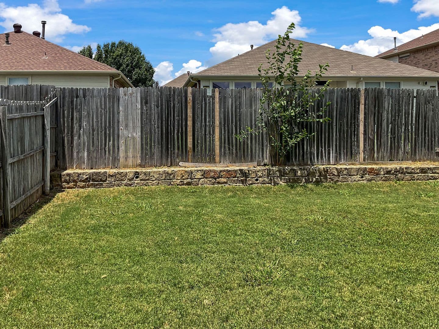 Fort Worth House: 6521 Regina Dr