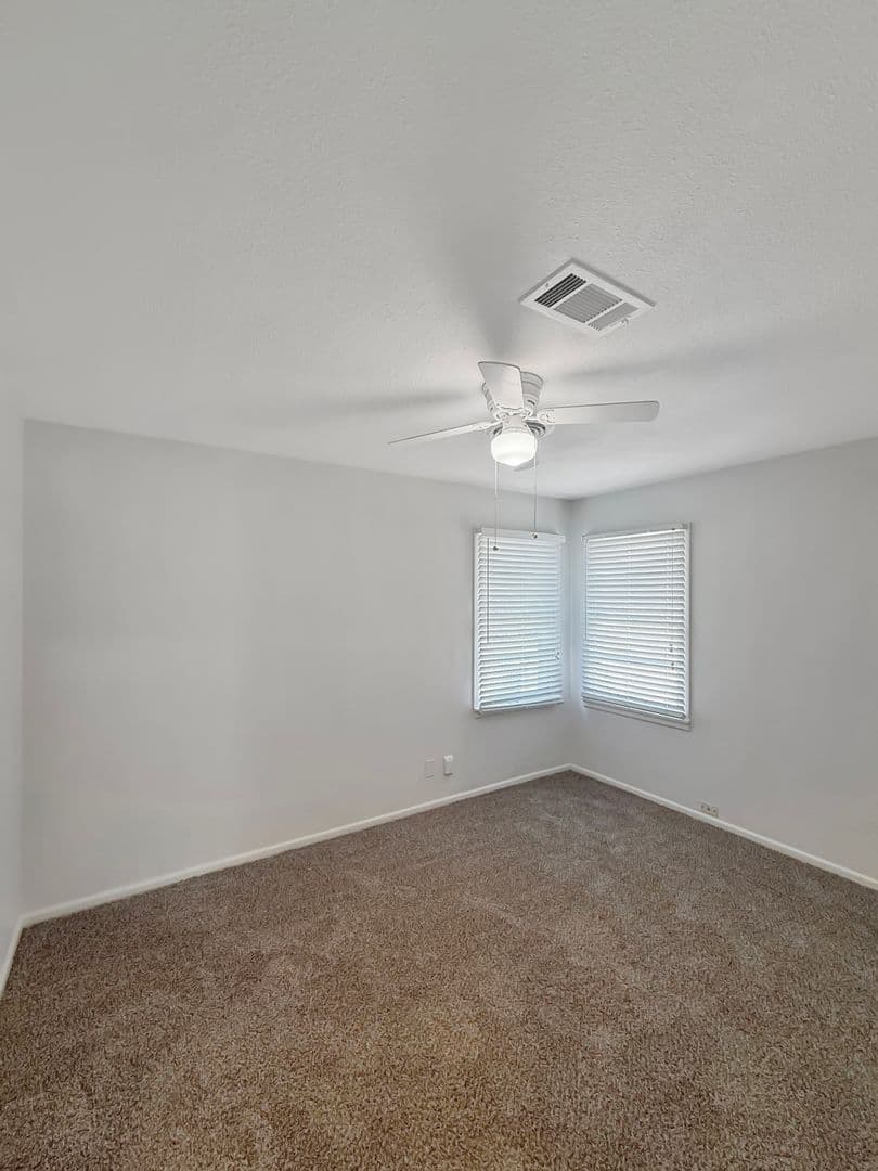 Fort Worth House: 8016 Wyatt Dr