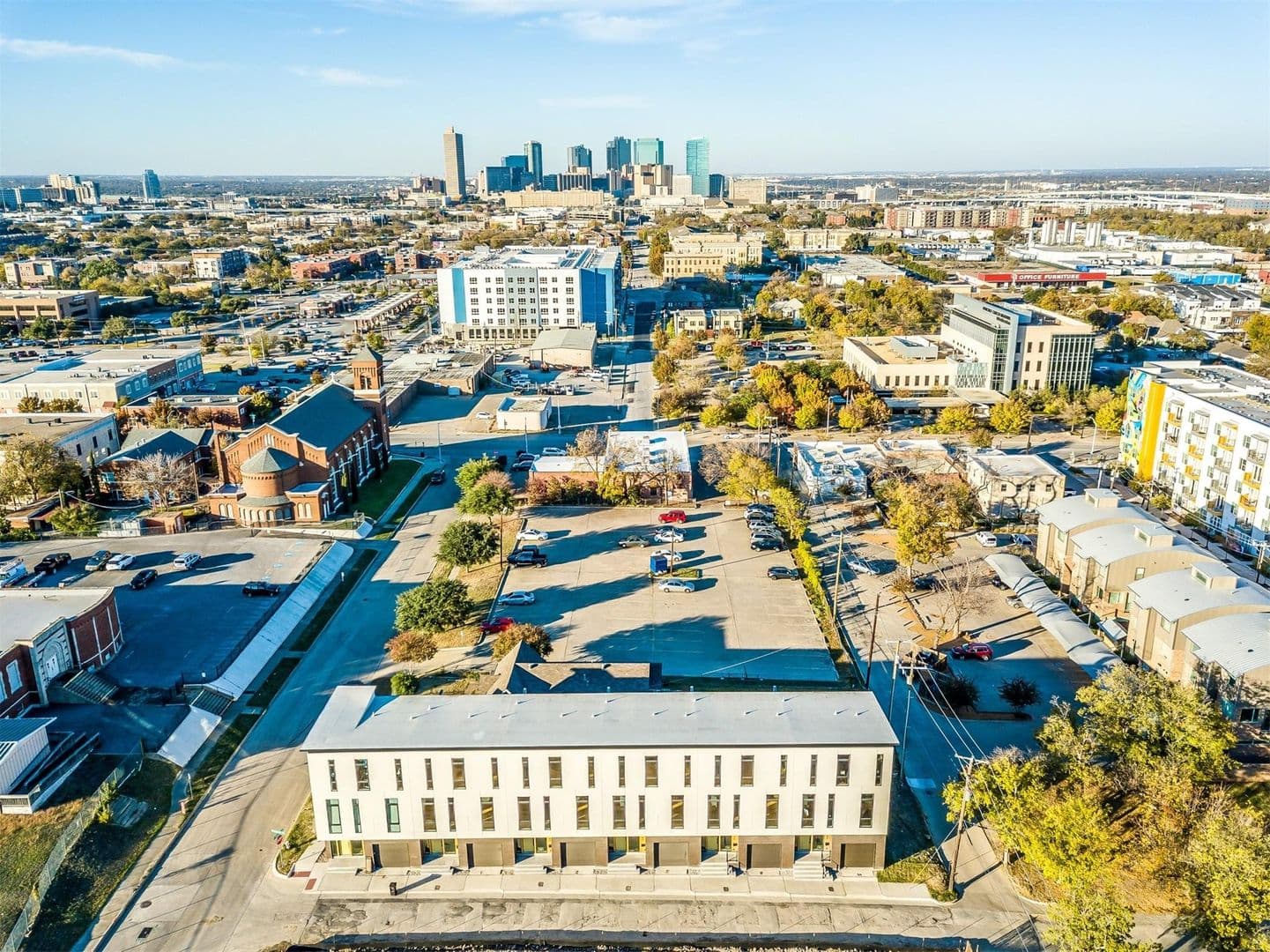 Fort Worth Townhome: 444 W. Morphy St