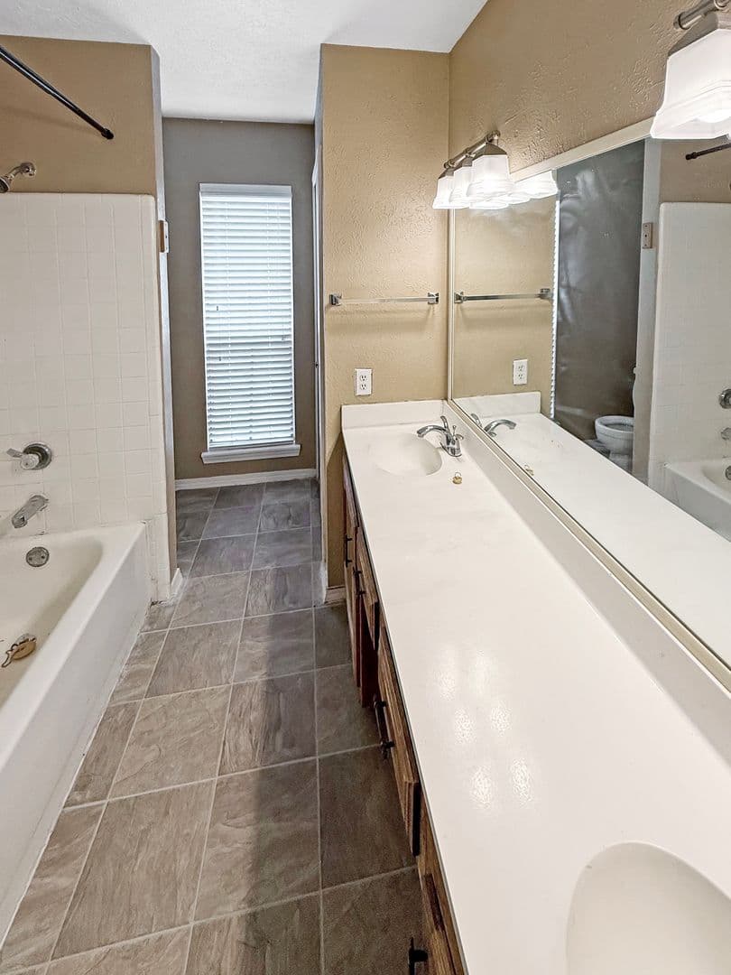 Ft. Worth House: 3304 Forest Creek Dr.