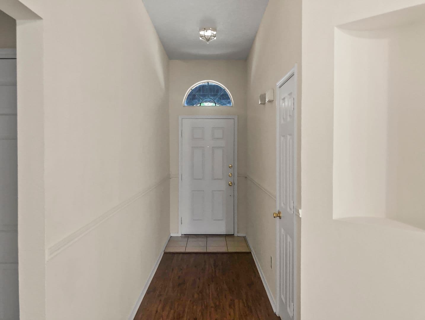 Arlington House: 8008 Mourning Dove Dr