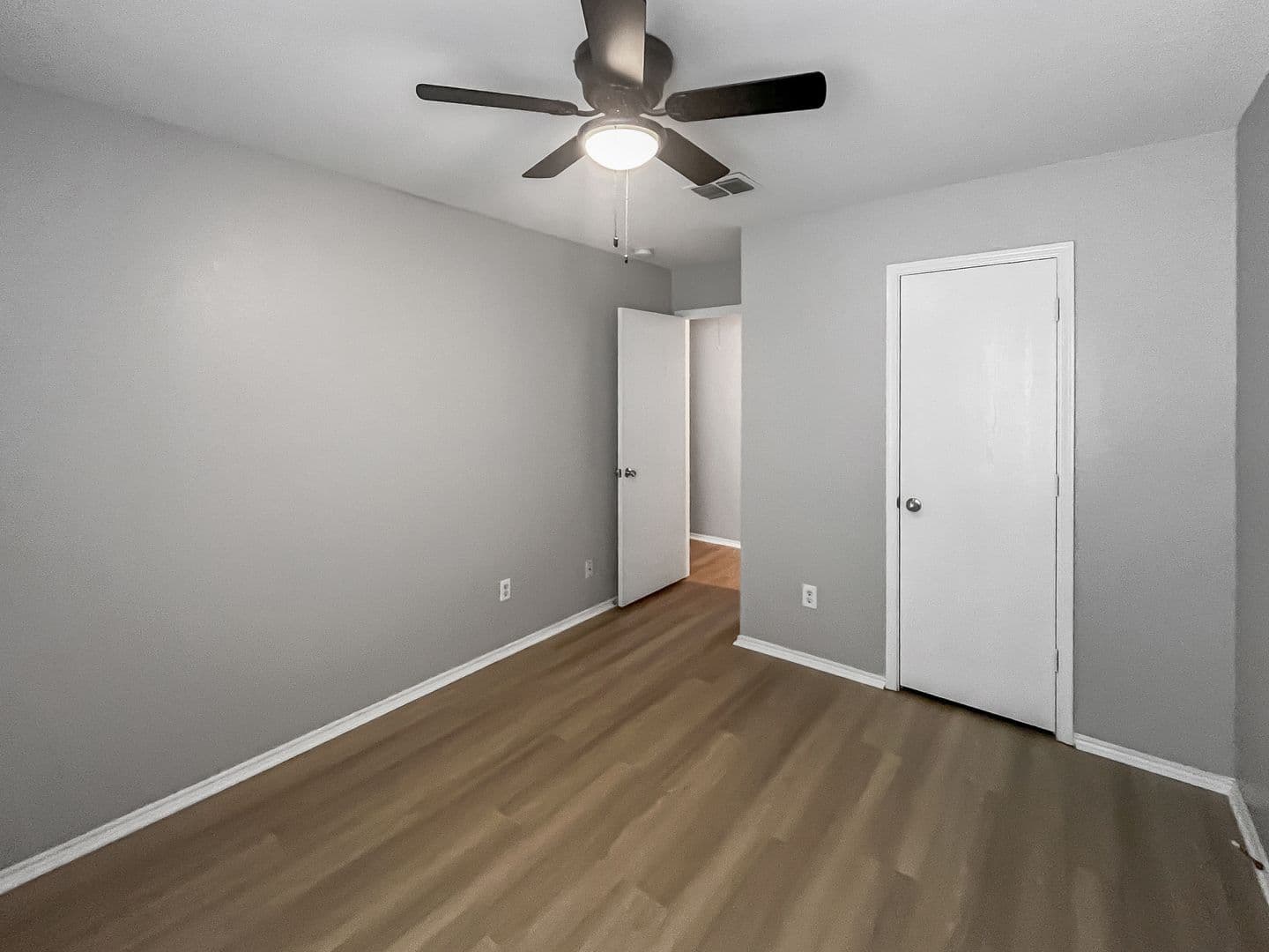 Arlington House: 2325 Kingsway Dr