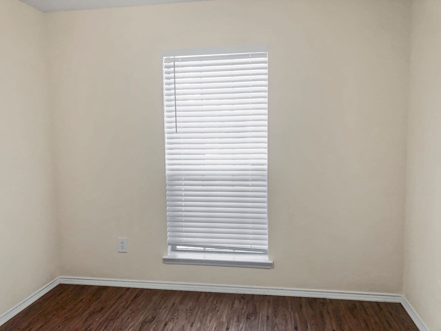 Arlington House: 8008 Mourning Dove Dr