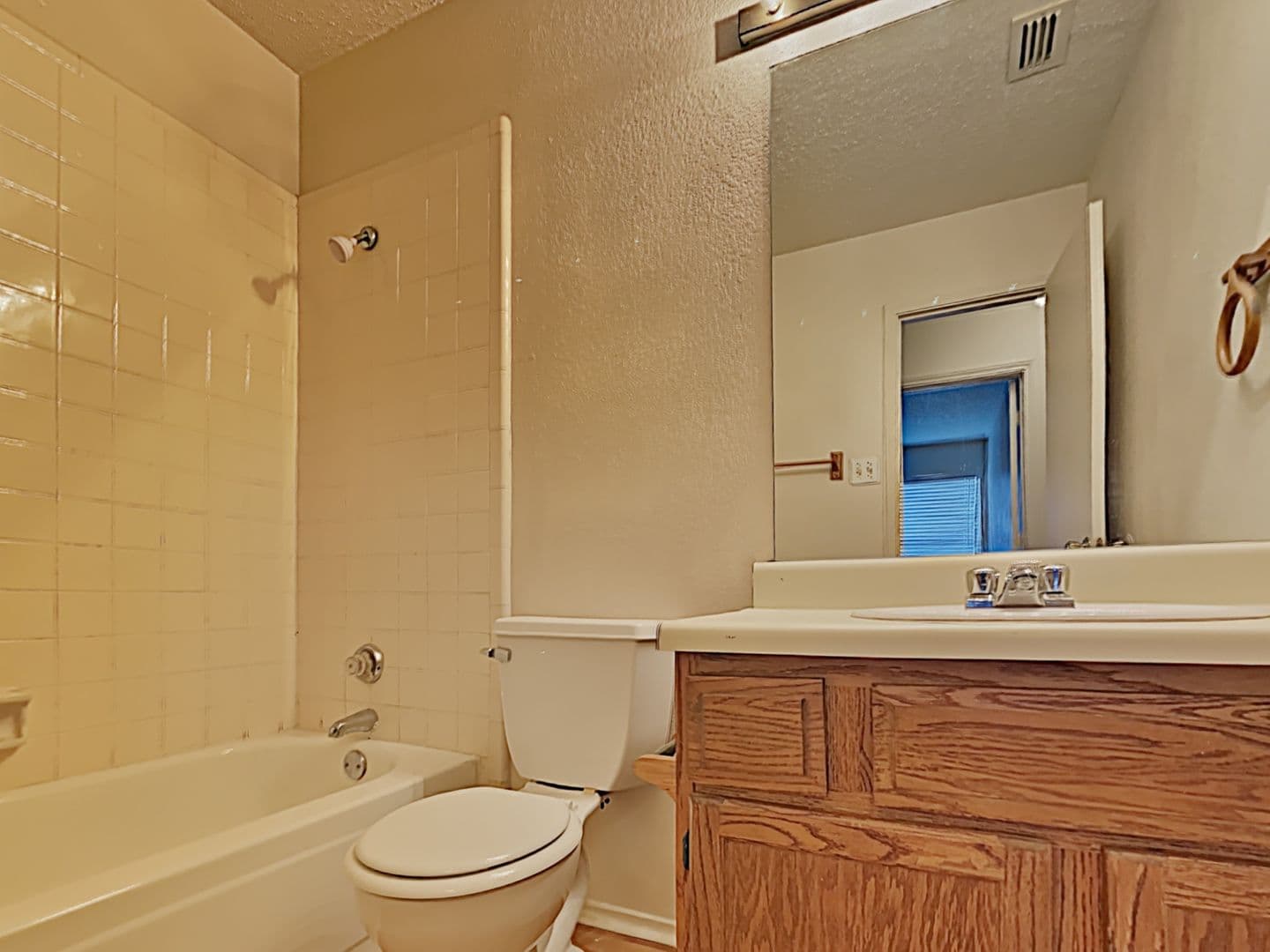 Arlington House: 820 Mirabell Ct